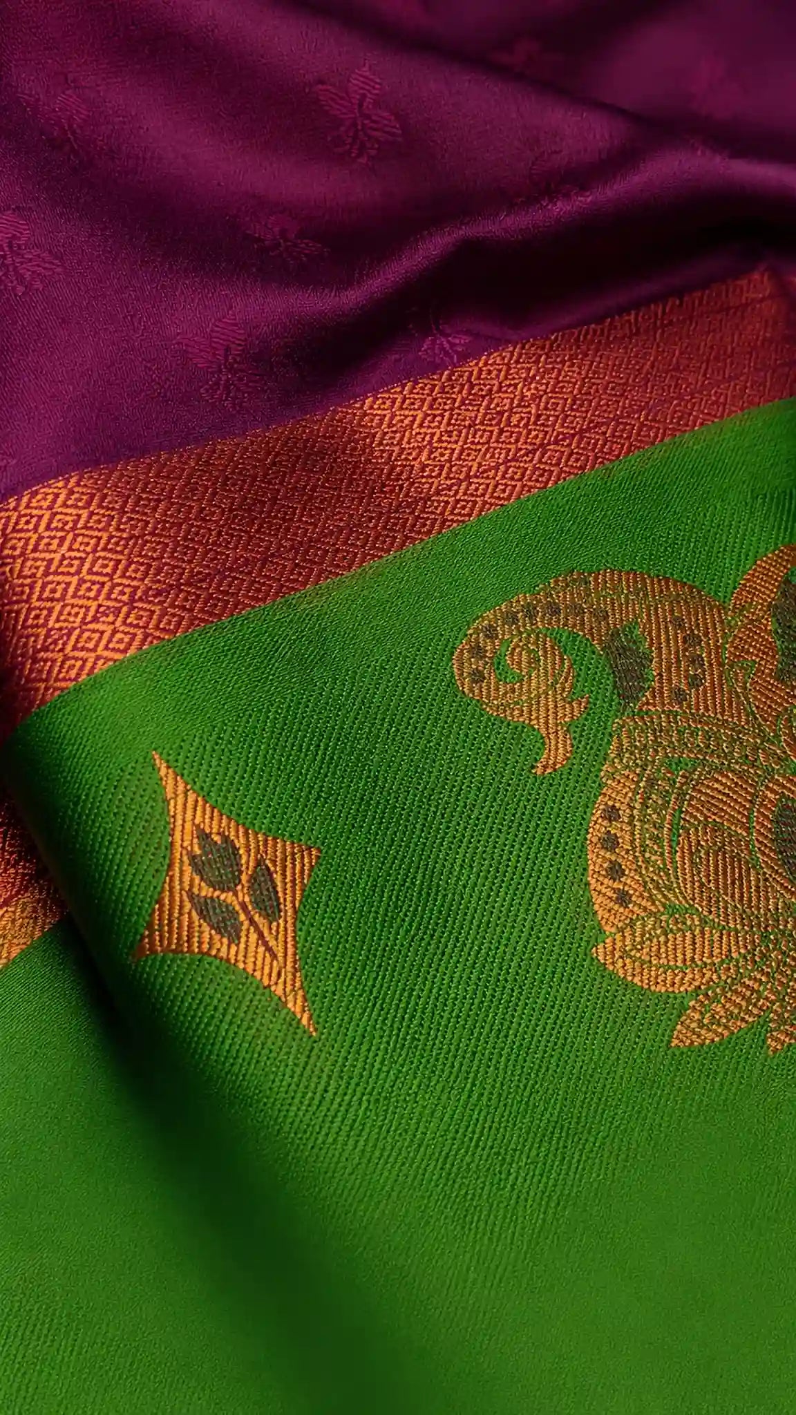 3D Embossed Soft Silk Saree with Contrast Green Pallu - Border Closeup | Women Fashion India