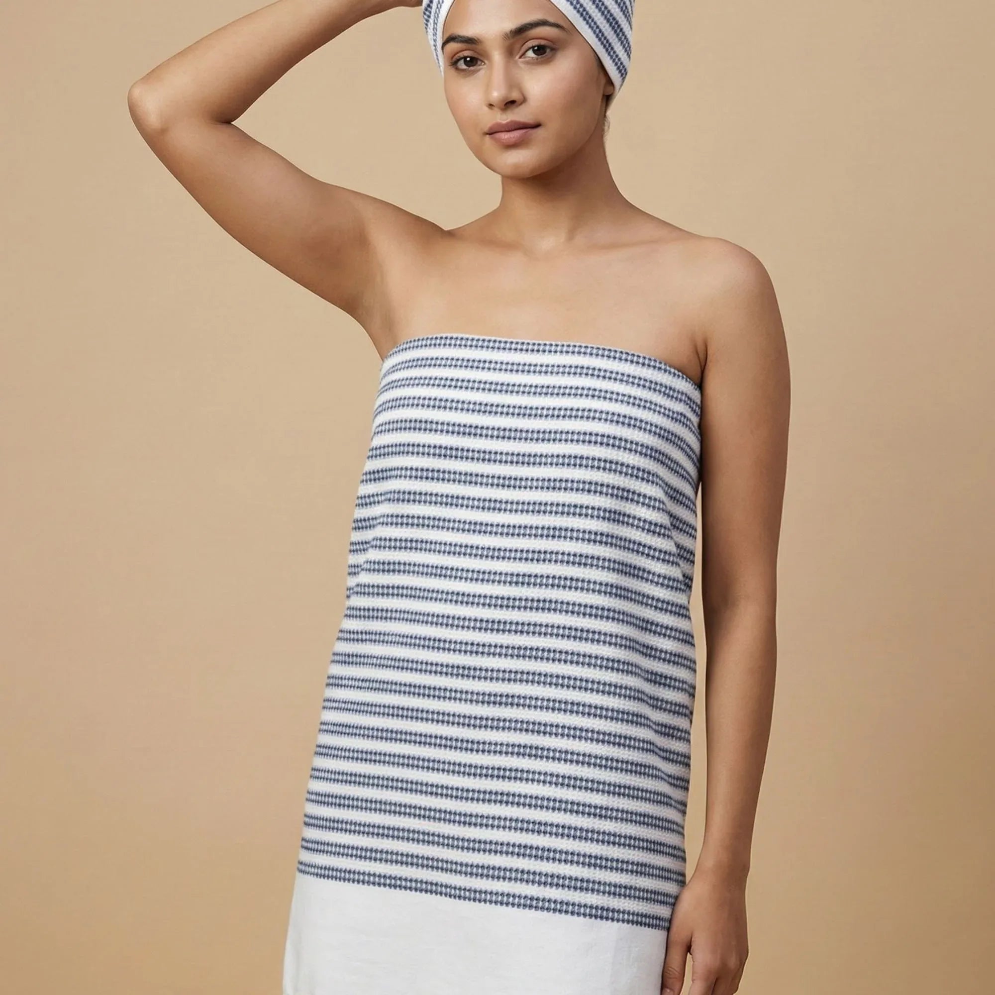 Pure cotton quick dry towel blue lifestyle view – TRESSNY