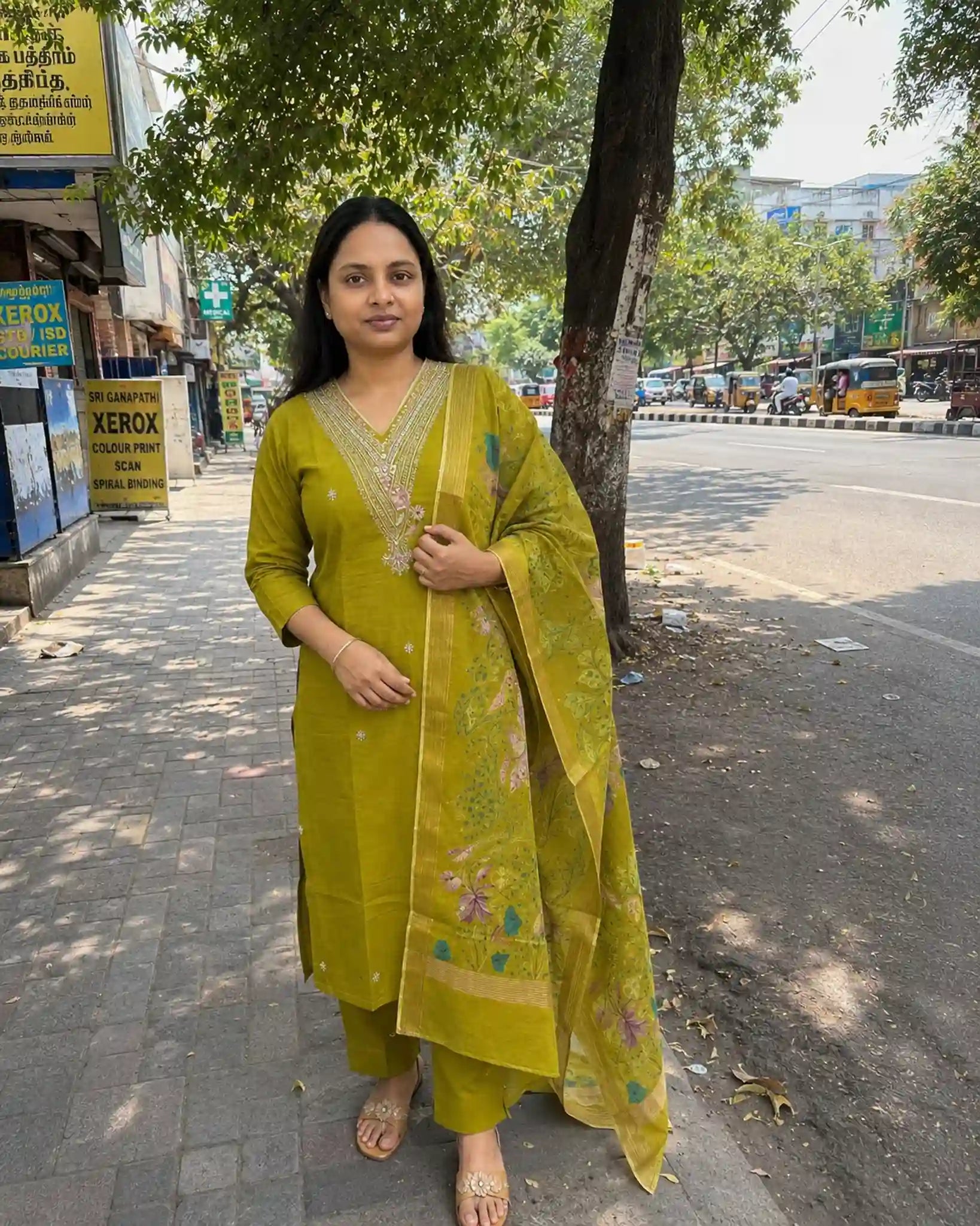 Mehendi Green Muslin Kurti Pant Set with Printed Dupatta - Dupatta Detail | Women Fashion India