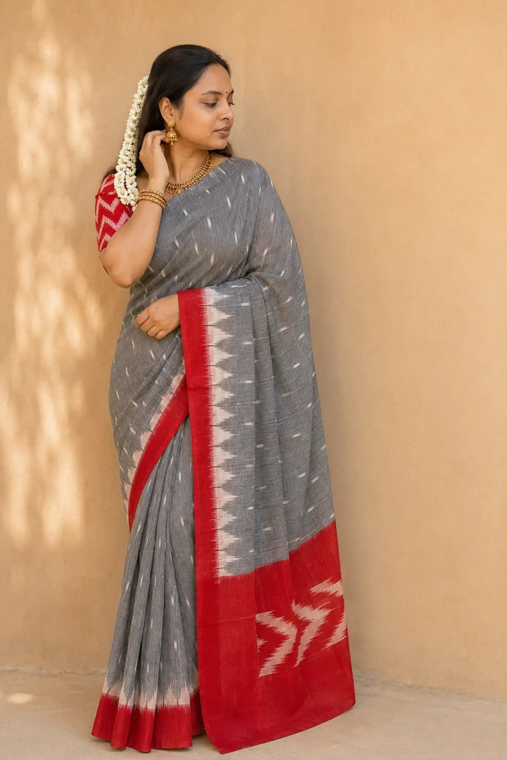 Grey Ikat Mercerised Cotton Handloom Saree with Red Border - Pallu Detail | Women Fashion India