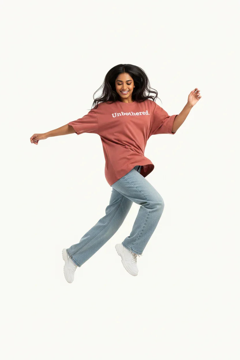 TRESSNY-Unbothered-Tee-Coral-Action-Pose